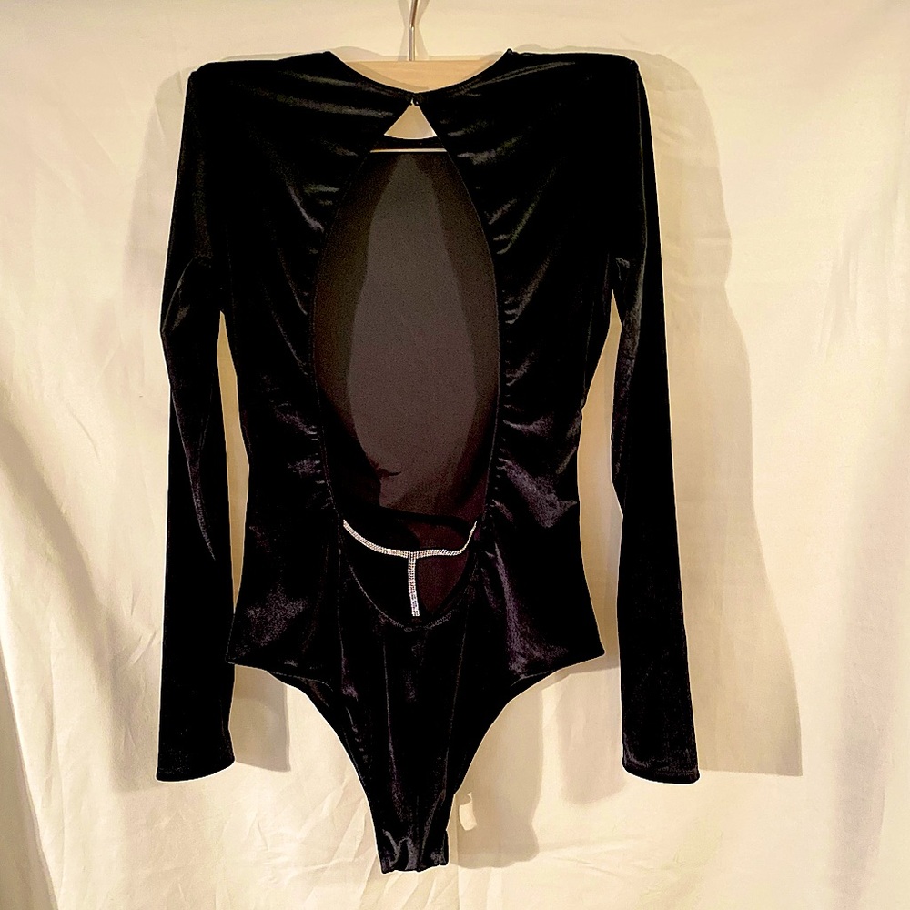 NWT❤️‍🔥Black Velvet Victoria’s Secret Bodysuit • size small